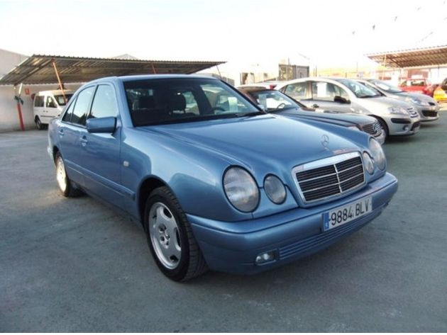 MERCEDES E 300 D