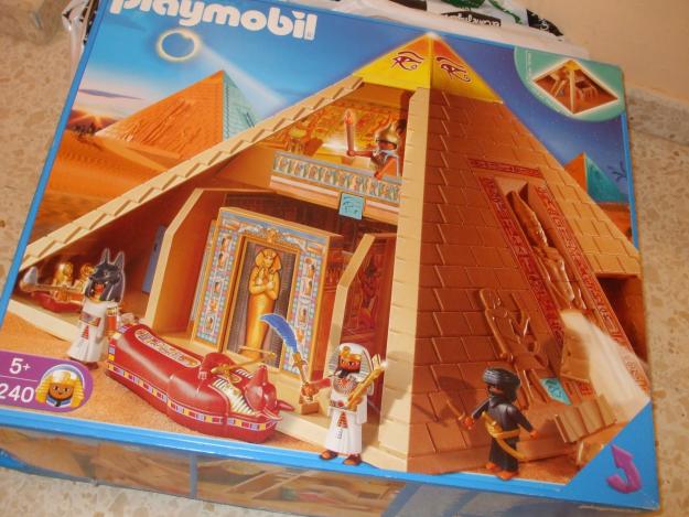 Vendo PIRAMIDE DE PLAYMOBIL