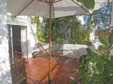 Apartamento con 2 dormitorios se vende en Estepona, Costa del Sol