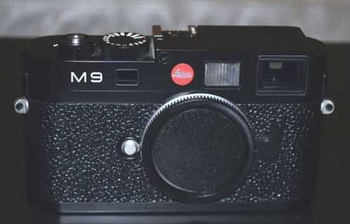 LEICA M9 Digital Full Frame 18.5MP Rangefinder Camera in Black - Body Only