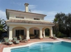 Chalet con 4 dormitorios se vende en Estepona, Costa del Sol - mejor precio | unprecio.es