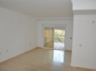 Apartamento con 2 dormitorios se vende en Marbella, Costa del Sol - mejor precio | unprecio.es