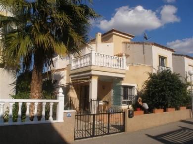 Chalet con 3 dormitorios se vende en Algorfa, Vega Baja Torrevieja