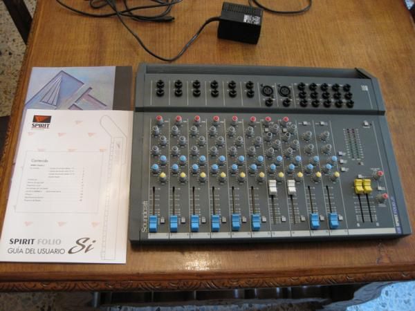 Mesa de Mezclas Soundcraft Spirit Folio 18/2