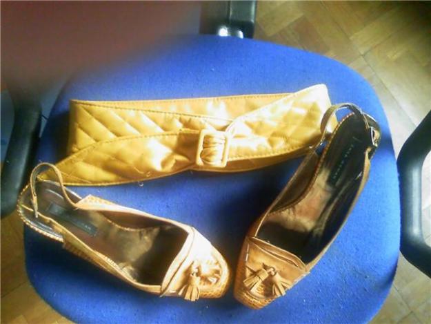 Zapatos amarillo tostado