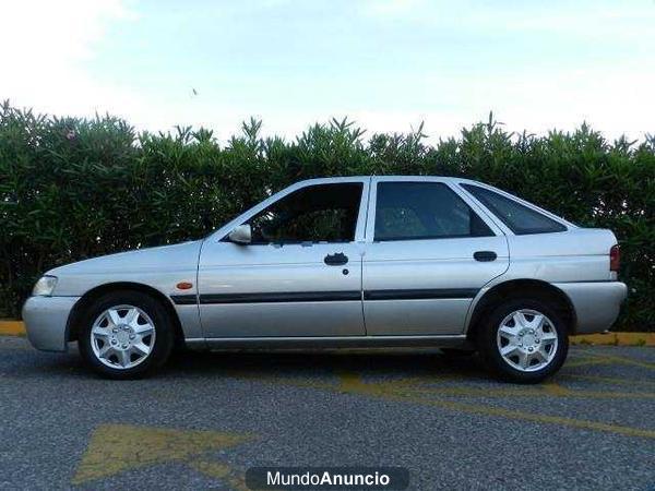 Ford Escort 1.8 TD Classic IMPECABLE
