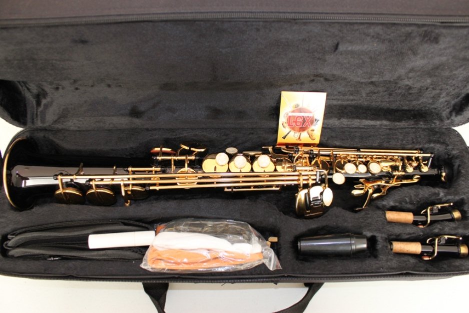 vendo saxofon soprano recto negro dorado y plateado nuevos a estrenar con garantia