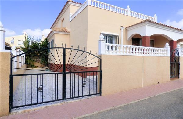 House for Rent in Playa Flamenca, Comunidad Valenciana, Ref# 2920388