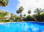 Adosado con 3 dormitorios se vende en Marbella, Costa del Sol - mejor precio | unprecio.es