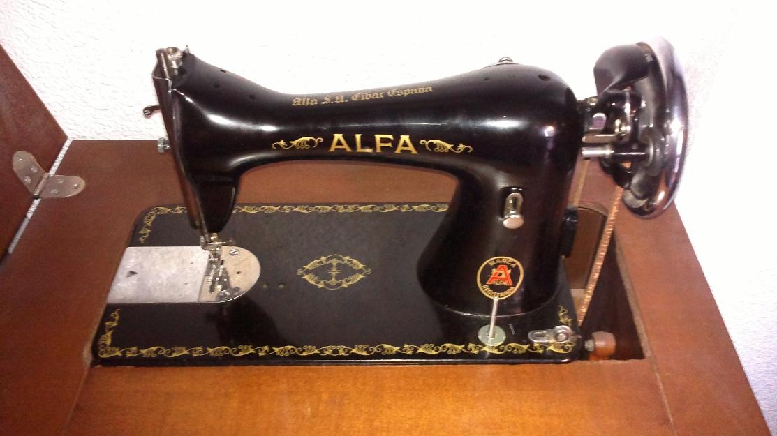 Maquina de coser y bordar alfa 20