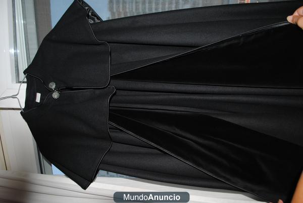 VENDO CAPA NEGRA TIPICA ESPAÑOLA