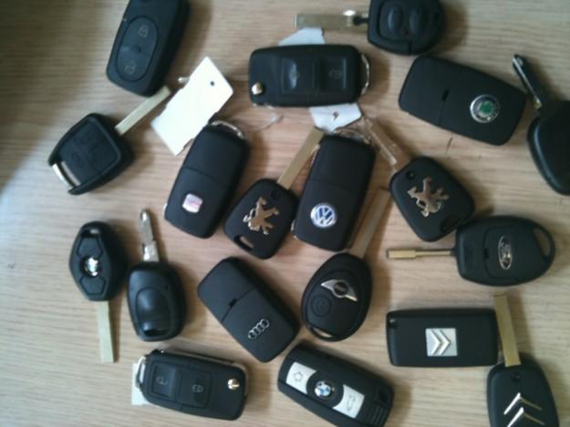llaves mandos crcasas copias codificacion reparacion de todo tipo de llaves de coches