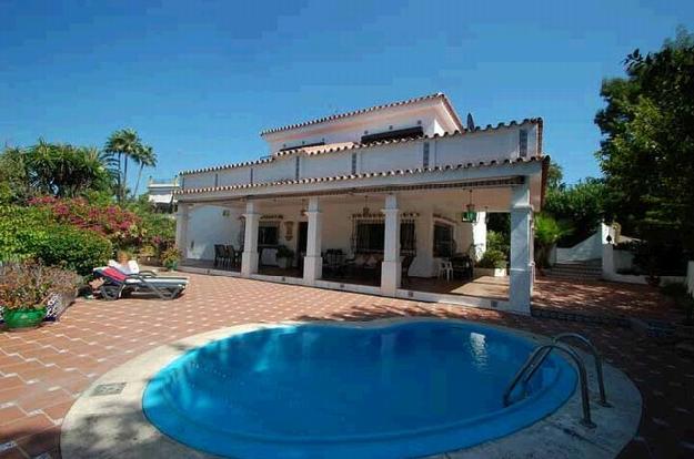 Villas a la venta en Nueva Andalucía Costa del Sol