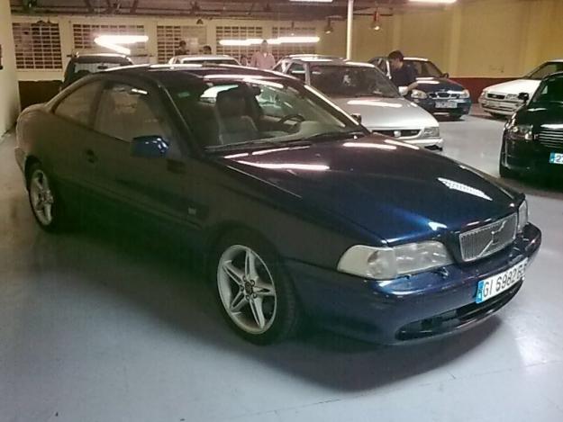 VOLVO C70 2.3 .automatico,2p AZUL METALIZADO, año 1998,, Apoyabrazos con portavasos Optio