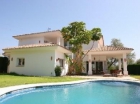 Chalet con 4 dormitorios se vende en Marbella, Costa del Sol - mejor precio | unprecio.es