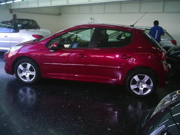 PEUGEOT 207 1.6HDI Sport