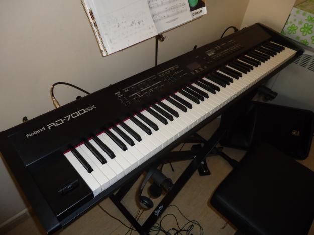 VENDO PIANO ROLAND RD-700SX EN PERFECTO ESTADO (TENERIFE)