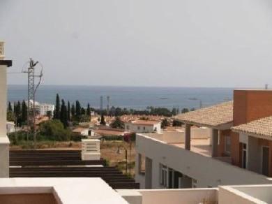 Apartamento con 2 dormitorios se vende en Caleta de Velez, Costa del Sol