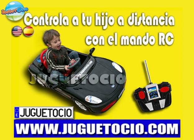 Coches teledirigidos para subir a su hijo y controlar el paseo con el mando RC