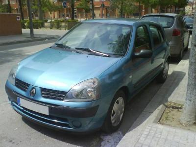 Renault Clio 1.2 5/05.