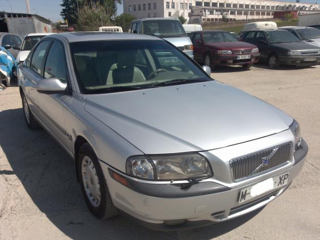 VOLVO S.80  2. 4 I 170CV. ALCANTARA  4.800 €