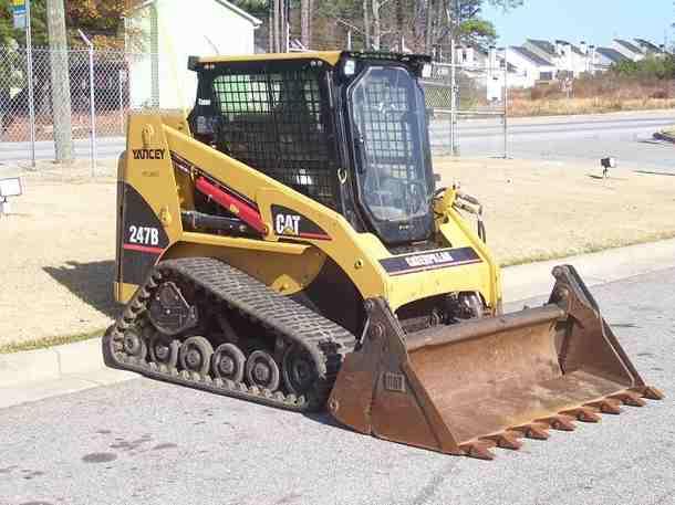 2006 Caterpillar 247B Minicargadora