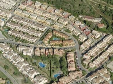 Adosado con 3 dormitorios se vende en Marbella, Costa del Sol