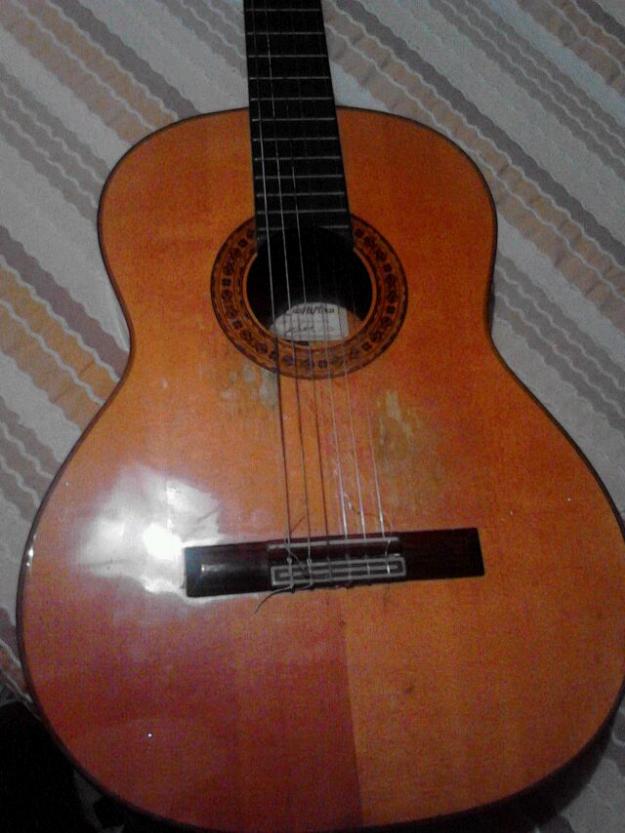 vendo guitarra joan cashimra 105