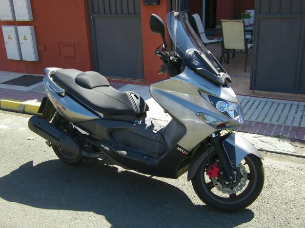 Maxi Scooter Kymco Xciting 500cc