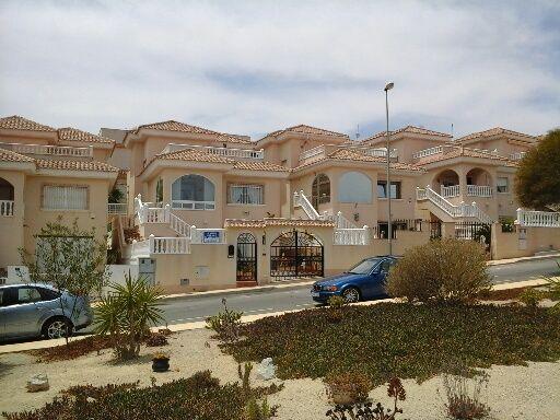 Chalet en venta en Villamartin, Alicante (Costa Blanca)