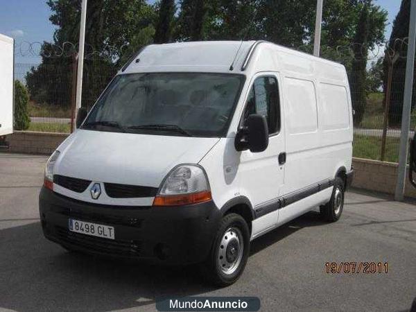 Renault Master 2.5DCI MEDIO-ALTO ISTERMICA