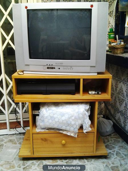 Tele Daewoo 25 pulgadas, con mueble