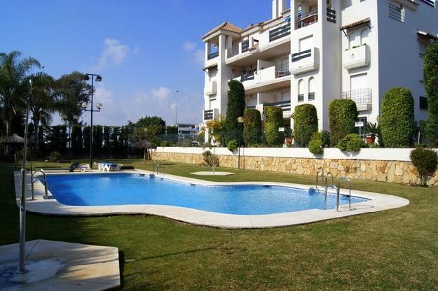Apartamento a la venta en Nueva Andalucía Costa del Sol