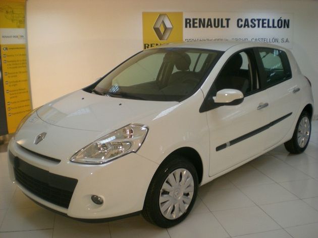 RENAULT CLIO  1.2 EXPRESSION
