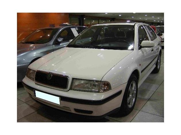 VOLKSWAGEN GOLF 2.0 TDI