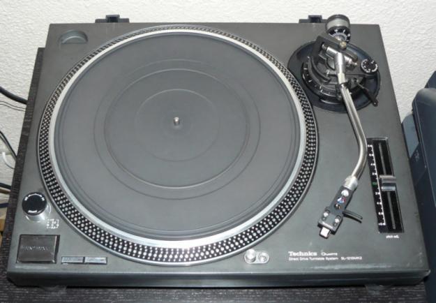 TECHNICS SL-1210 MK2 modelo negro+aguja estandard