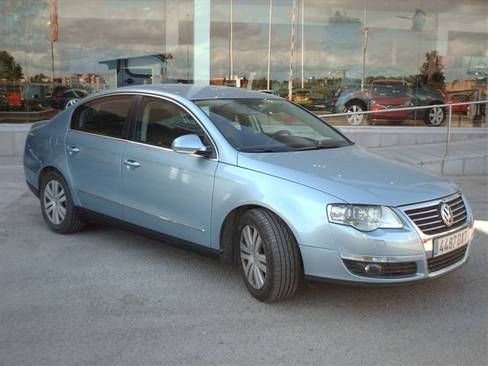 VOLKSWAGEN Touran 1.9TDI Traveller 105