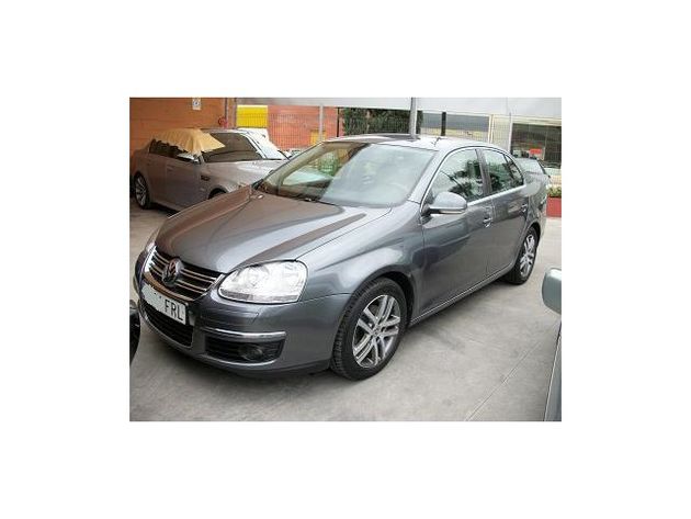 VOLKSWAGEN JETTA  1.9TDI ADVANCE