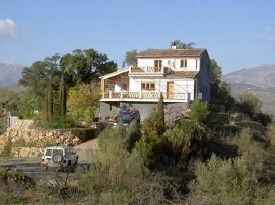 Chalet con 3 dormitorios se vende en Cutar, Axarquia