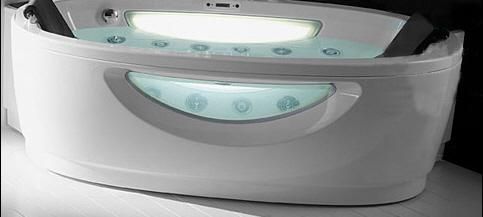 Bañera hidromasaje por ultrasonidos modelo Ysola marca TEUCO