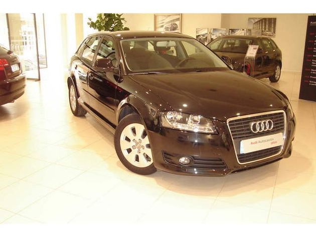 AUDI A3  SPOR. 1.9TDIE ATTRAC. DPF