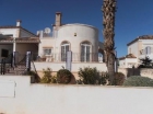 Chalet con 4 dormitorios se vende en Villamartin, Costa Blanca - mejor precio | unprecio.es