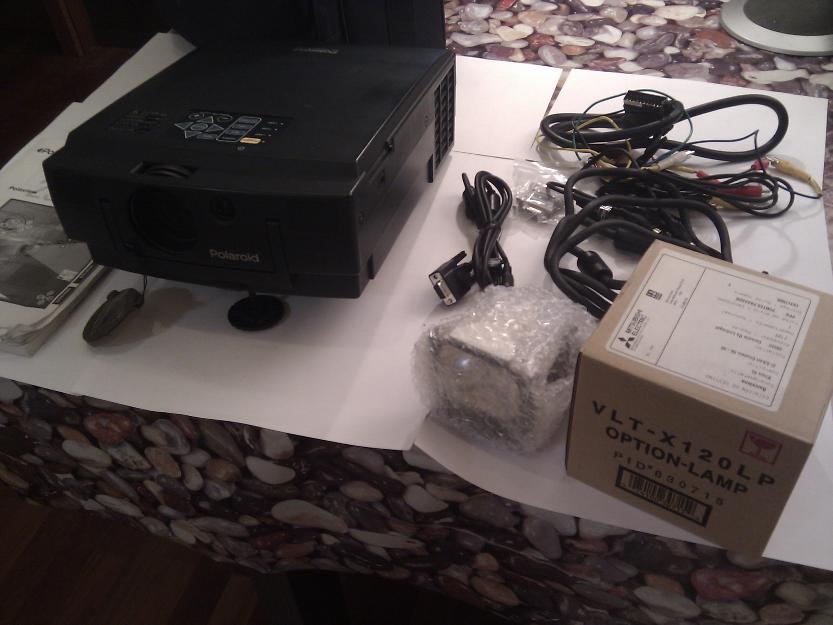 Projector polaview 235