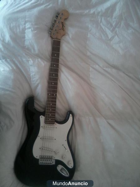 Vendo guitarra electrica y multiefectos