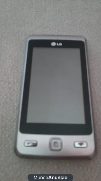 Vendo movil Lg KP501 plata, nuevo.