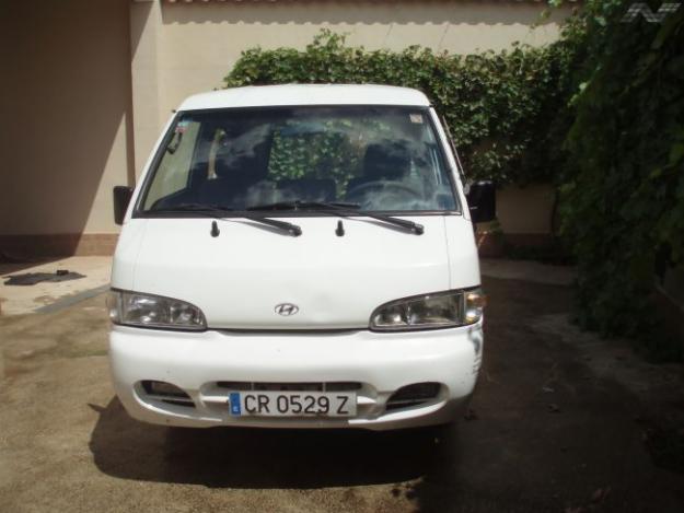 URGENTE Vendo furgoneta Hyundai H100 Grace 6 plazas / 3 camas