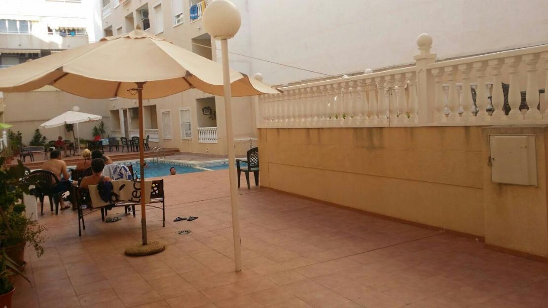 Torrevieja, playa de los locos, apartamento con piscina