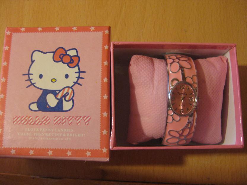 reloj rosa de pulsera sin estrenar con cajita de regalo de hello kitty