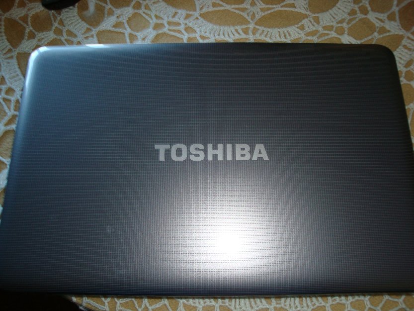 nuevo portátil TOSHIBA C855-21M