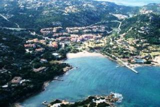 Apartamento : 4/5 personas - piscina - porto cervo  olbia tempio (provincia de)  cerdena  italia